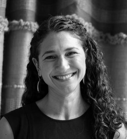 Shoshana Stewart portrait Website