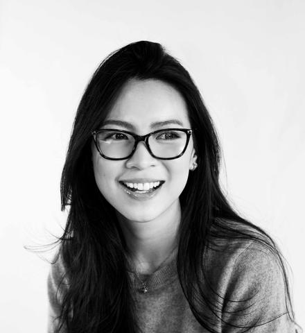 Uyen portrait website